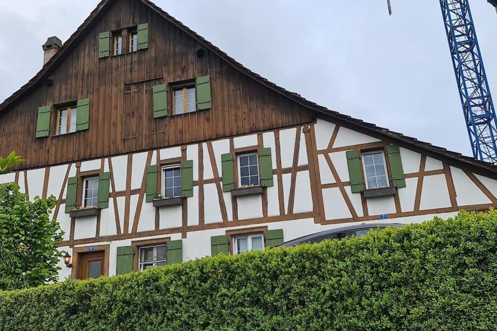 3 Bedroom Swiss House On 3 Floors Oberglatt Bagian luar foto