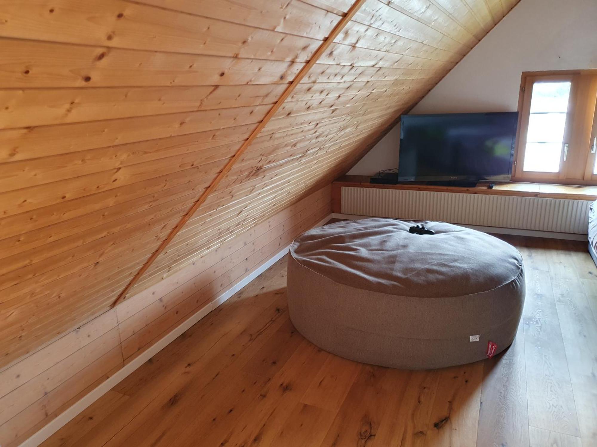 3 Bedroom Swiss House On 3 Floors Oberglatt Ruang foto